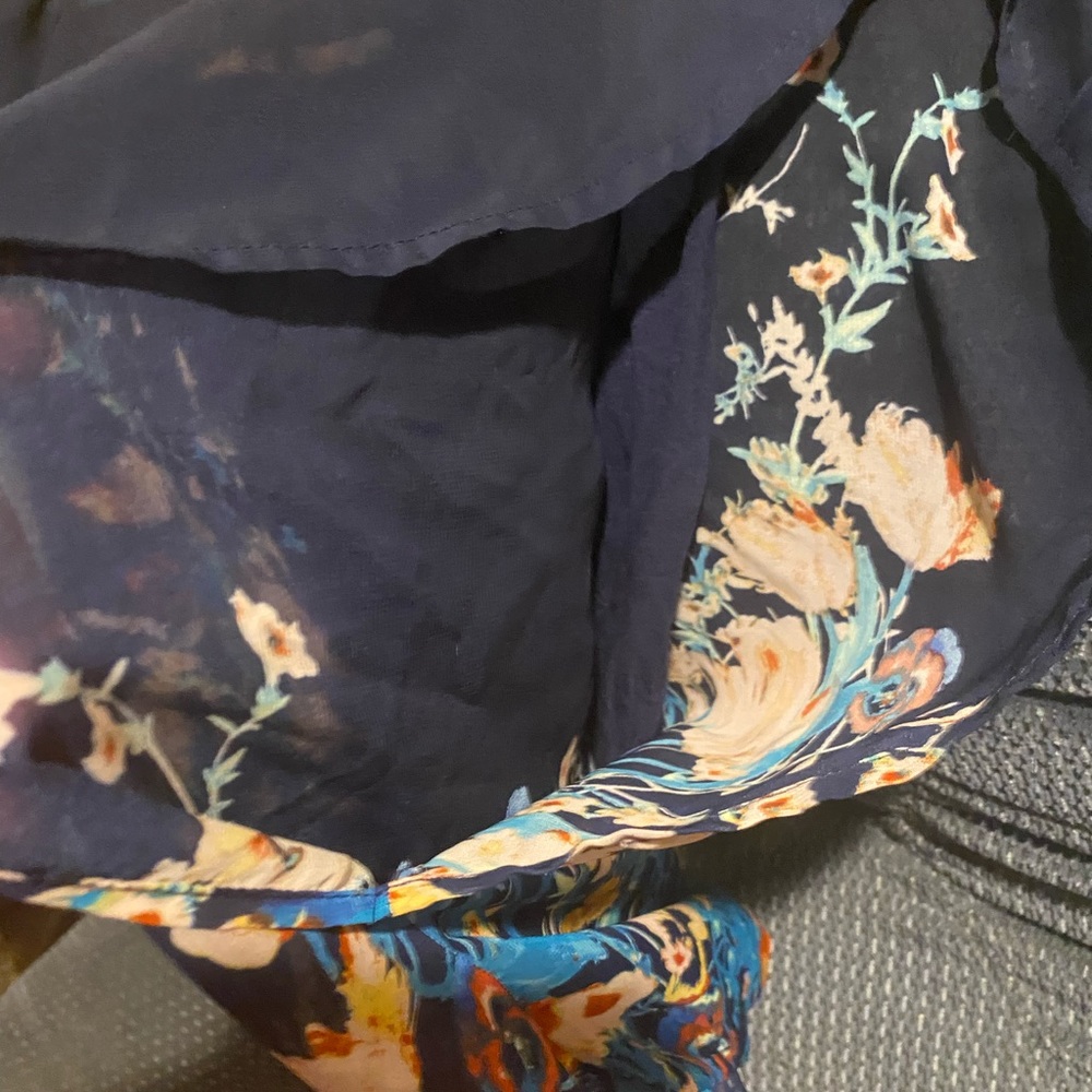 Tanktop slip inside of beautiful floral flow - Picture 6 of 6